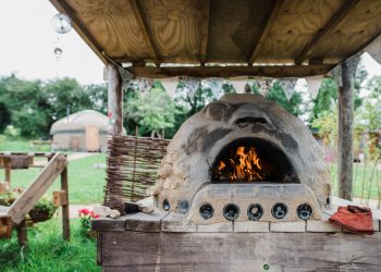 Cob Pizza oven on the glamping site